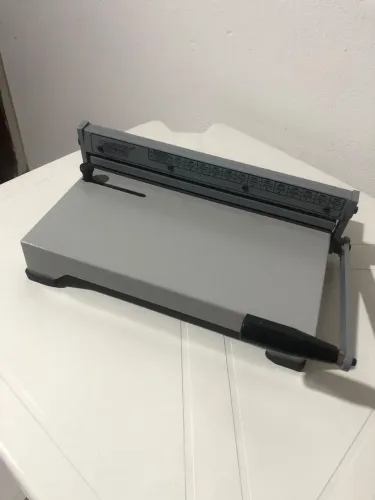 VENDO MÁQUINAS DE PAPELARIA