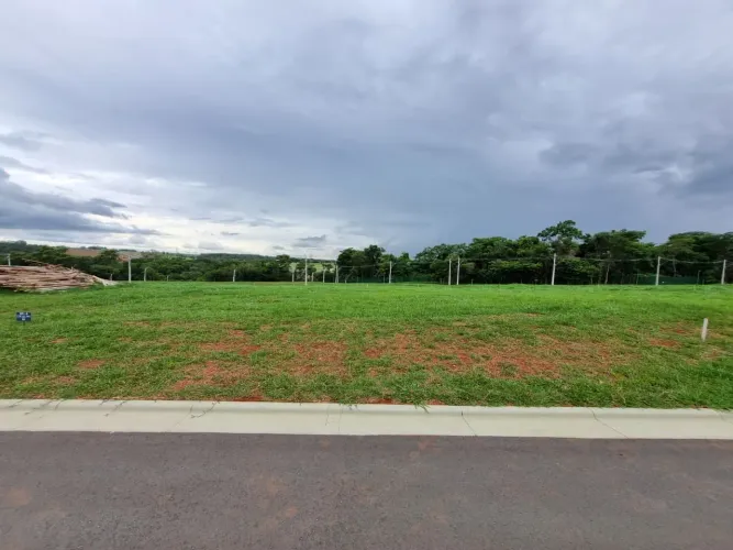 Terreno/Lote no condomínio Jardins Amsterdã |401m²| - Goiânia