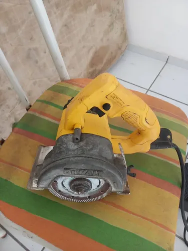 Serra mármore dewalt 