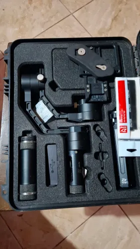 Gimbal crane plus