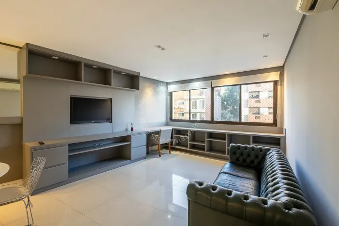Apartamento mobiliado para alugar no Rio Branco com 2 quartos (1 suíte)