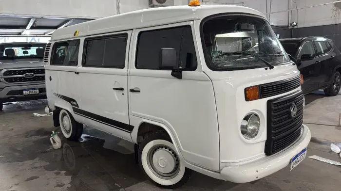 Volkswagen Kombi Standard 1.4 MI Total Flex 8V 2013