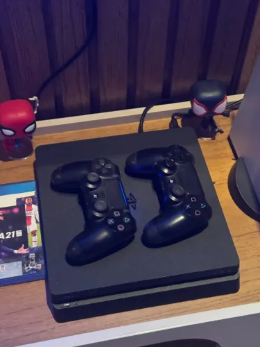 Playstation 4 Slim 500GB