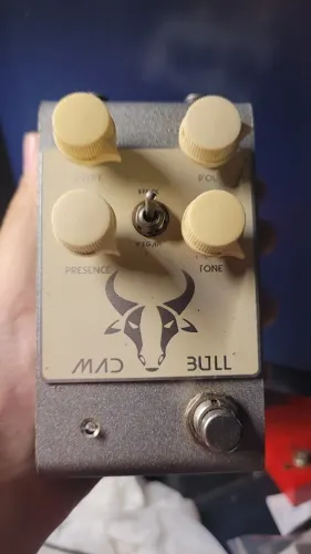 Pedal Overdrive Mad Bull 3 modos Custom Shop