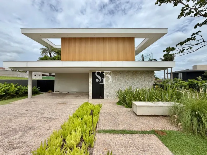 BELÍSSIMA CASA À VENDA - CONDOMÍNIO EM SOUSAS,SP