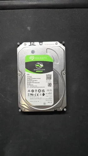 HD Seagate Barracuda, 2TB, 7200RPM, Sata III 6GB/s, Cache 256MB, ST2000DM008