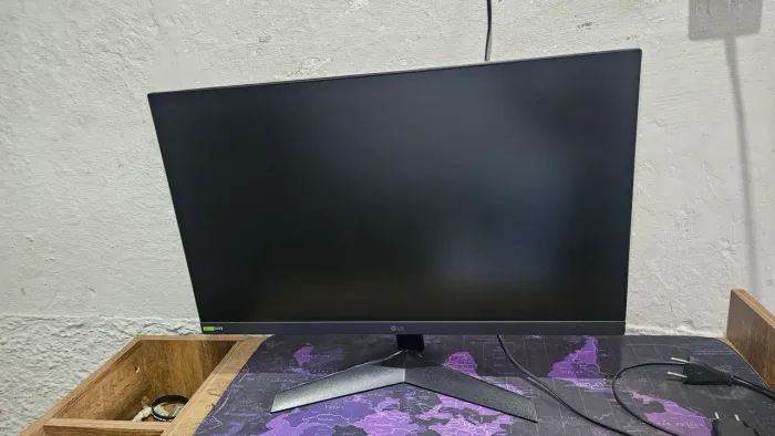 Monitor Gamer LG UltraGear 24? IPS, Full HD, 180Hz, 1ms