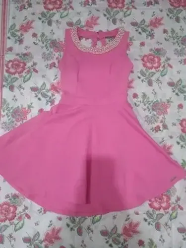 Lindo Vestido Rosa com Pérolas Limone Modas Novo