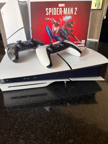 Vendo ps5 semi novo com 2 controle 1tb 