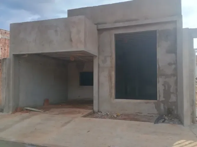 Casa com frente livre (futuro estacionamento), na QS 20 Conjunto 05 - Riacho Fundo II