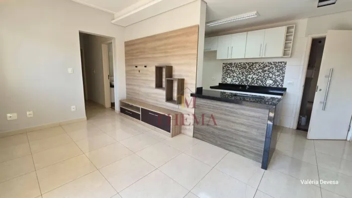 Apartamento com 3 dormitórios à Venda por R$ 350.000 - Saltinho/SP