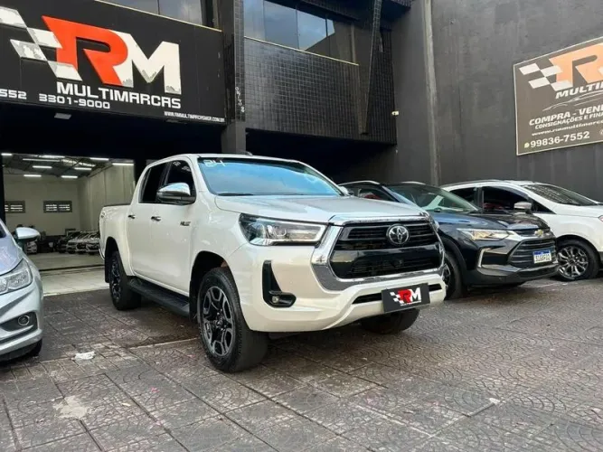 Toyota Hilux SW4 SRX 4X4 2.8 TDI 16V Dies. Aut. 2024