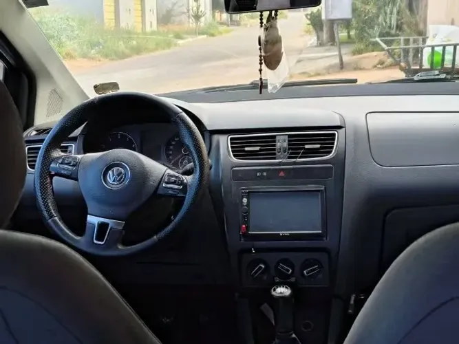 Volkswagen Fox 1.6 MI Total Flex 8V 5P 2013