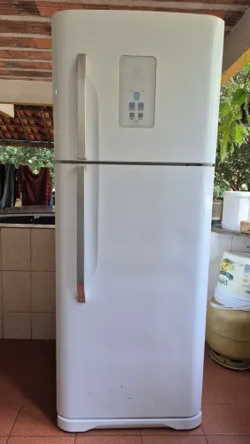 Refrigerador Electrolux Frost Free<br>433 litros 2 Portas e Painel Blue<br>Touch