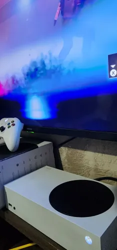 Xbox sereis S na caixa