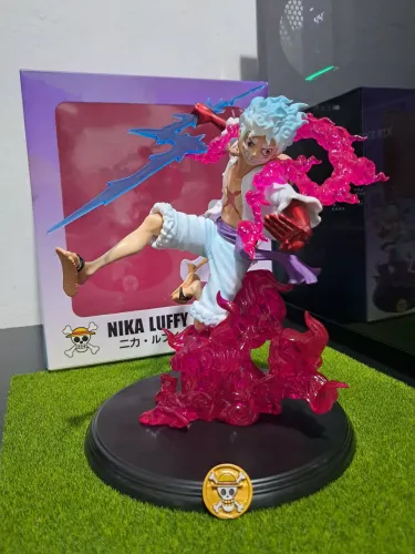 Action Figure One Piece - Luffy Gear 5 25cm