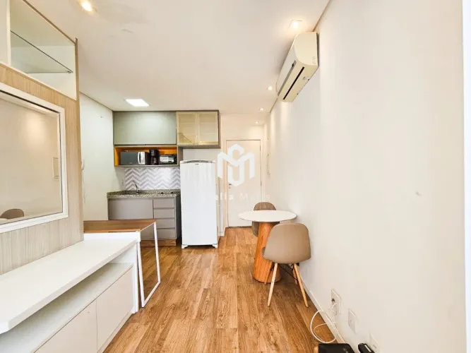 Studio mobiliado na Aclimação, com vaga de garagem