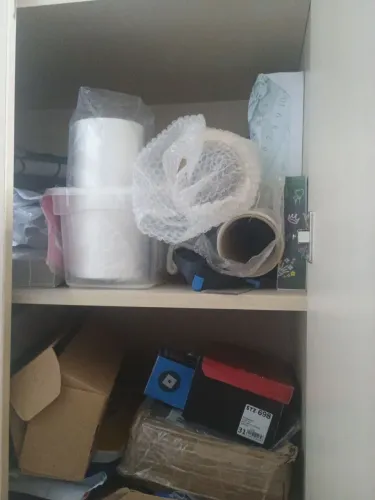 Itens de papelaria personalizada saindo do ramo.