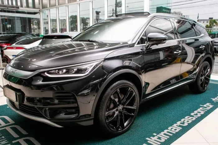 BYD Tan EV 4X4 (elétrico) 2025