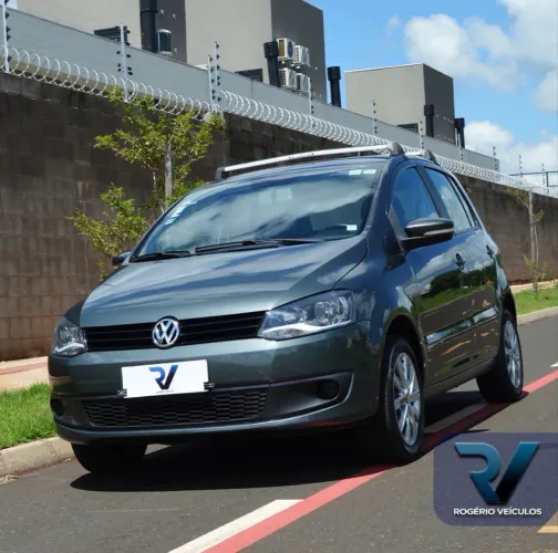 Volkswagen Fox 1.6 MI Total Flex 8V 5P 2013