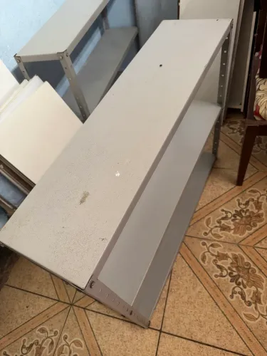 Estante de ferro 2 unidades 50 cada uma já é o menor valor 