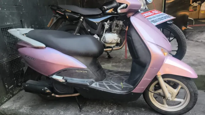 Vende - se Moto Lead Honda