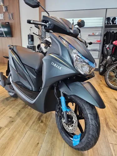 Scooter Automática Yamaha Fluo 125 ABS HYBRID - 2027