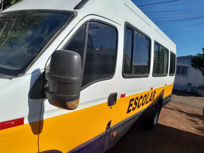 Iveco Daily Minibus Executive Longo 55c17 3.0 16V 170cv Diesel Mec. E5 2014