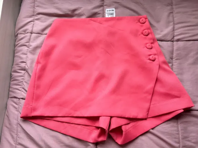 Short saia Coral - M (com etiqueta)