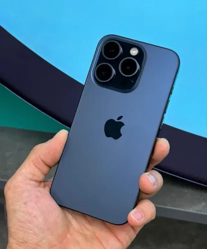 iPhone 15 pro azul 128 Gb 6 meses garantia