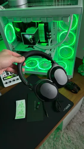 Razer Barracuda V2 Pro - Headset Sem Fio com ANC e Bluetooth 6.0 LANÇAMENTO 