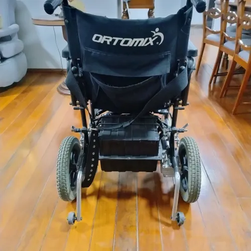Cadeira de rodas elétrica