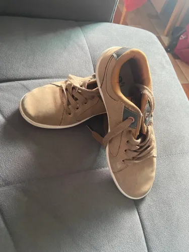 Vários Tenis um sapato feminino 