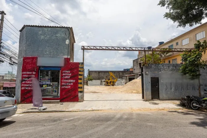 Terreno na Avenida Nordestina, 6681 530 m²