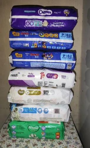 Lote de fraldas de bebe P e M