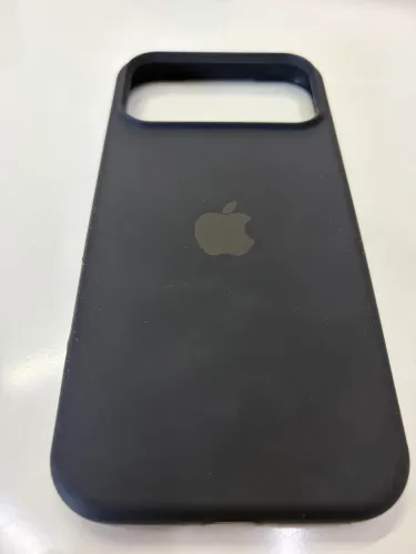 Capa de silicone para iPhone 17 Pro Max - Preto com película 3D de brinde