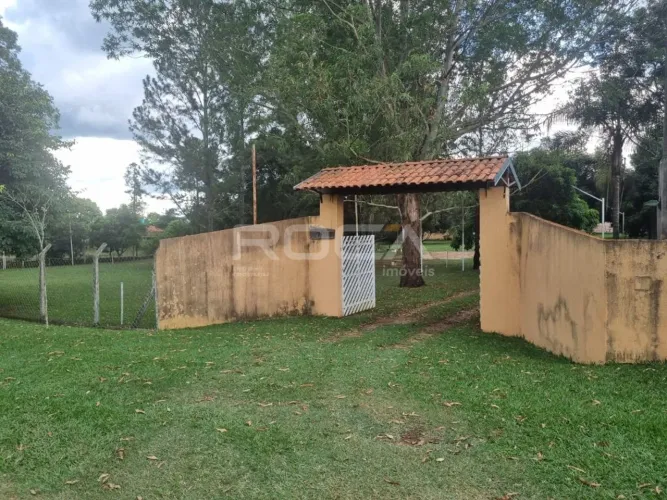 Chácara à Venda em São Carlos - Conforto e Tradição no Bairro Arace de Santo Antonio