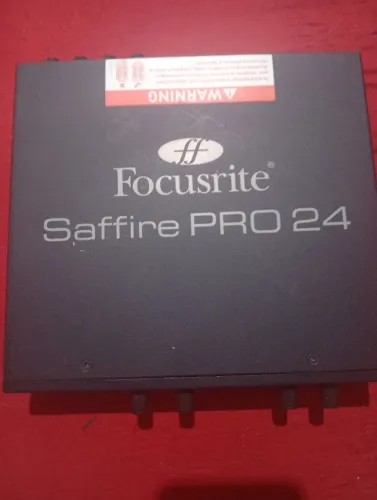 Interface de áudio Focusrite Saffire Pro 24