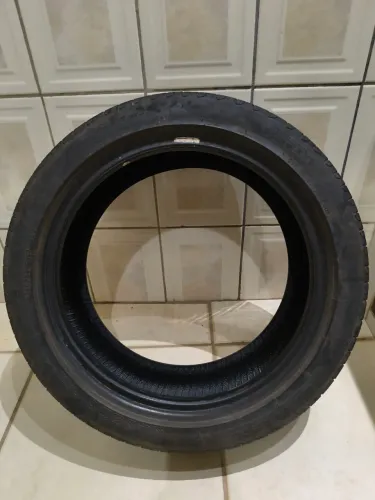 Pneu Carro