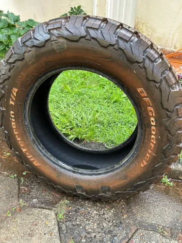 Pneu Novo bfgoodrich 265 65 r18 all terrain ta k02 114 117 r
