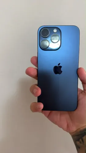 iPhone 15 pro Max 256gb 87% bateria