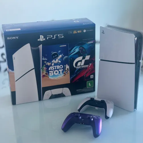 Ps5 com 1 TB  de HD, 8 jogos na memória com 2 controles .NOVO AINDA NA GARANTIA!