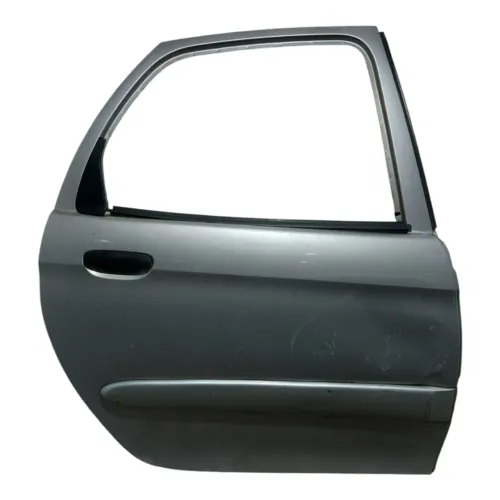 Porta Traseira Direita Xsara Picasso 2001 A 2012 Detalhes Traseira Direito
