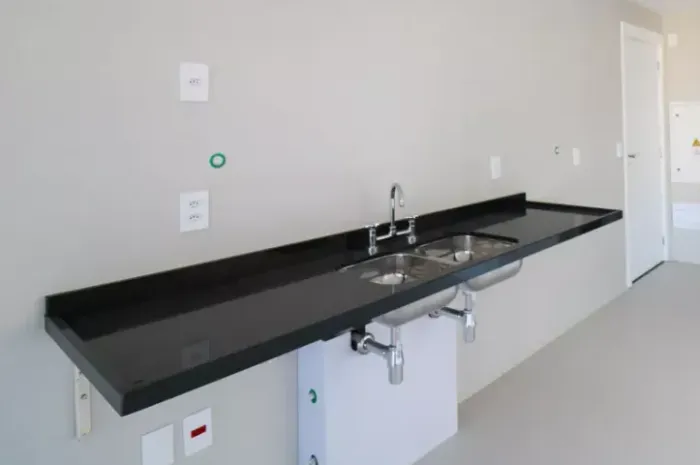Pia Nova Granito Preto São Grabriel 2,15m com 2 cubas inox