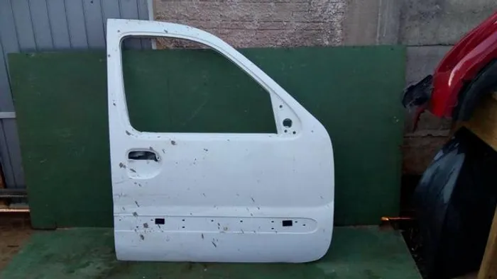 Porta dianteira direita renault kangoo