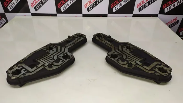 Par Circuito Soquete Lampada Traseira Fiat Marea 99