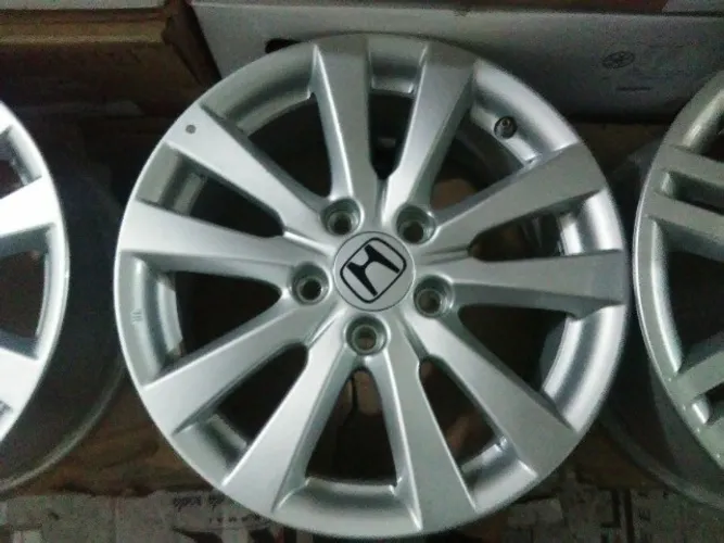 Roda Esportiva Aro 16 Honda New Civic 5x114 16x6,5 45 Prata Seminova