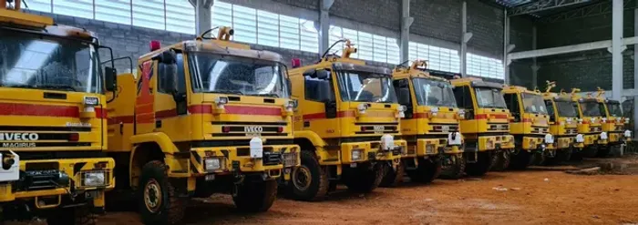 Iveco Magirus 4x4 combate a incêndio Bombeiro