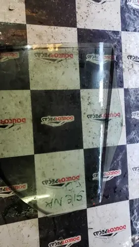 Vidro Traseiro Direito Fiat Siena
