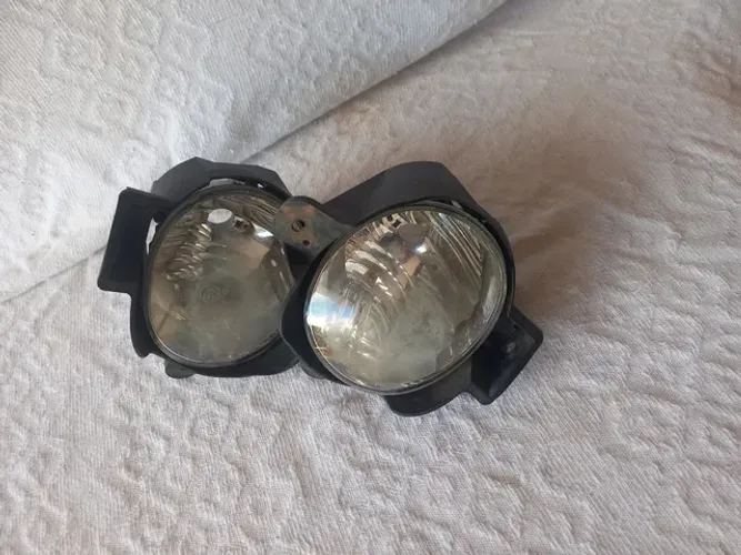 Par farol de milha hilux 2010